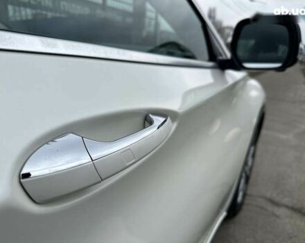 Инфинити Q30, объемом двигателя 1.5 л и пробегом 174 тыс. км за 18500 $, фото 7 на Automoto.ua