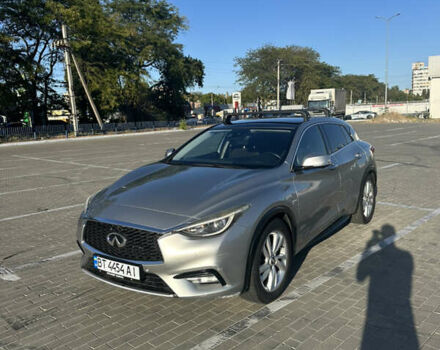 Серый Инфинити Q30, объемом двигателя 2.14 л и пробегом 200 тыс. км за 15200 $, фото 2 на Automoto.ua