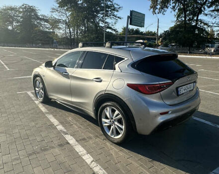 Серый Инфинити Q30, объемом двигателя 2.14 л и пробегом 200 тыс. км за 15200 $, фото 4 на Automoto.ua