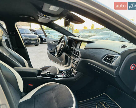 Серый Инфинити Q30, объемом двигателя 2.14 л и пробегом 75 тыс. км за 21200 $, фото 22 на Automoto.ua