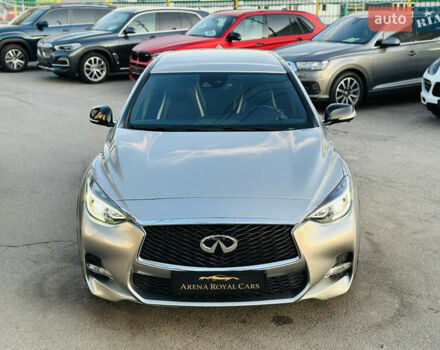 Серый Инфинити Q30, объемом двигателя 2.14 л и пробегом 75 тыс. км за 21200 $, фото 7 на Automoto.ua