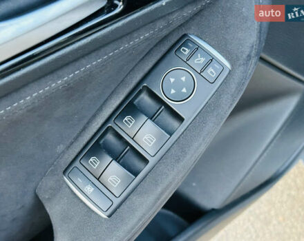 Серый Инфинити Q30, объемом двигателя 2.14 л и пробегом 75 тыс. км за 21200 $, фото 25 на Automoto.ua