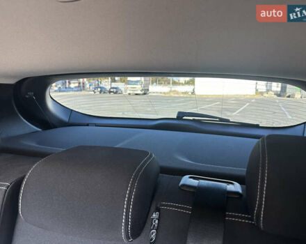 Серый Инфинити Q30, объемом двигателя 2.14 л и пробегом 200 тыс. км за 15200 $, фото 13 на Automoto.ua