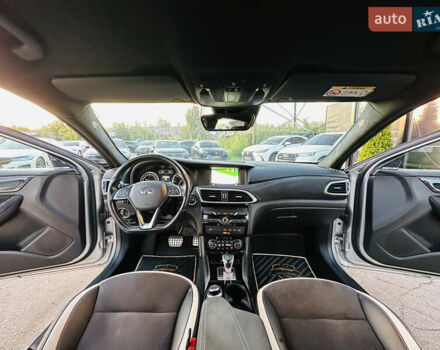 Серый Инфинити Q30, объемом двигателя 2.14 л и пробегом 75 тыс. км за 21200 $, фото 18 на Automoto.ua