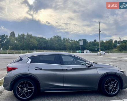 Серый Инфинити Q30, объемом двигателя 2.2 л и пробегом 82 тыс. км за 16500 $, фото 3 на Automoto.ua