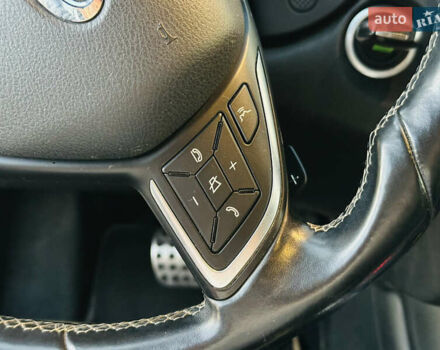 Серый Инфинити Q30, объемом двигателя 2.14 л и пробегом 75 тыс. км за 21200 $, фото 29 на Automoto.ua