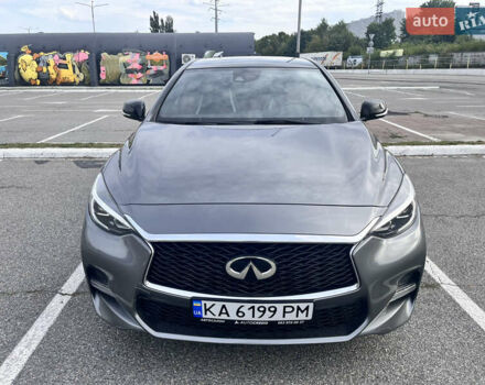 Серый Инфинити Q30, объемом двигателя 1.99 л и пробегом 77 тыс. км за 16900 $, фото 1 на Automoto.ua