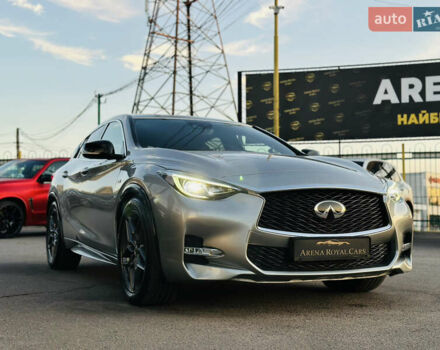 Серый Инфинити Q30, объемом двигателя 2.14 л и пробегом 75 тыс. км за 21200 $, фото 8 на Automoto.ua