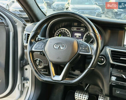 Серый Инфинити Q30, объемом двигателя 2.14 л и пробегом 75 тыс. км за 21200 $, фото 20 на Automoto.ua