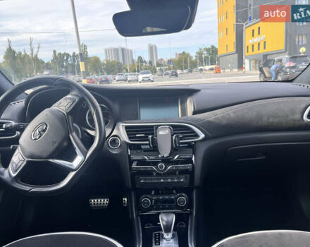 Серый Инфинити Q30, объемом двигателя 1.99 л и пробегом 77 тыс. км за 16900 $, фото 9 на Automoto.ua