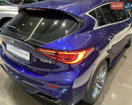 Синий Инфинити Q30, объемом двигателя 1.99 л и пробегом 131 тыс. км за 16499 $, фото 7 на Automoto.ua