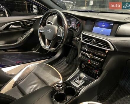 Синий Инфинити Q30, объемом двигателя 1.99 л и пробегом 131 тыс. км за 16499 $, фото 24 на Automoto.ua