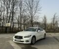 Белый Инфинити Q50, объемом двигателя 3.5 л и пробегом 179 тыс. км за 10999 $, фото 1 на Automoto.ua