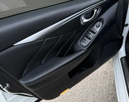 Білий Інфініті Q50, об'ємом двигуна 2.2 л та пробігом 250 тис. км за 12600 $, фото 13 на Automoto.ua