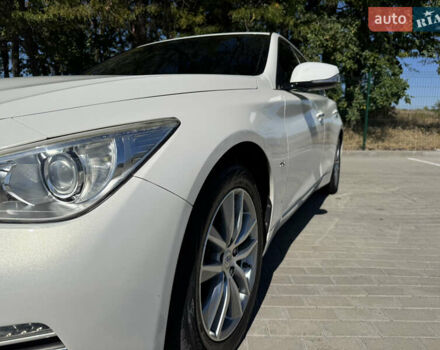 Белый Инфинити Q50, объемом двигателя 2.14 л и пробегом 250 тыс. км за 14500 $, фото 11 на Automoto.ua