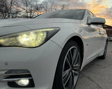 Белый Инфинити Q50, объемом двигателя 2.2 л и пробегом 104 тыс. км за 14500 $, фото 4 на Automoto.ua