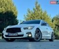 Белый Инфинити Q50, объемом двигателя 3.7 л и пробегом 155 тыс. км за 12800 $, фото 1 на Automoto.ua