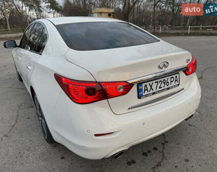 Белый Инфинити Q50, объемом двигателя 2.2 л и пробегом 104 тыс. км за 14500 $, фото 7 на Automoto.ua
