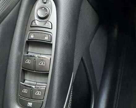 Білий Інфініті Q50, об'ємом двигуна 2.2 л та пробігом 148 тис. км за 16700 $, фото 20 на Automoto.ua