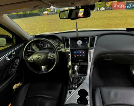 Білий Інфініті Q50, об'ємом двигуна 2.2 л та пробігом 148 тис. км за 16700 $, фото 13 на Automoto.ua