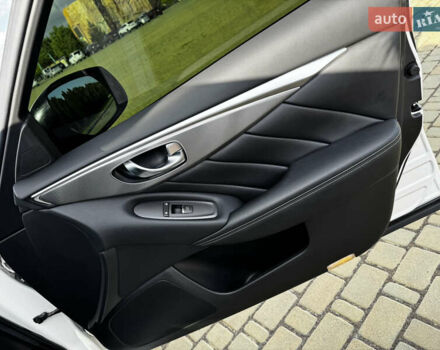 Білий Інфініті Q50, об'ємом двигуна 2.2 л та пробігом 148 тис. км за 16700 $, фото 15 на Automoto.ua