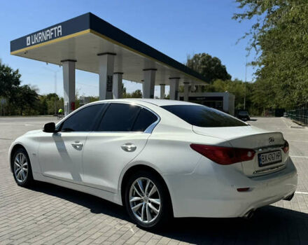 Белый Инфинити Q50, объемом двигателя 2.14 л и пробегом 250 тыс. км за 14500 $, фото 3 на Automoto.ua