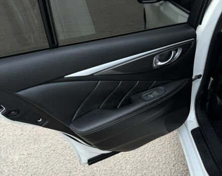 Білий Інфініті Q50, об'ємом двигуна 2.2 л та пробігом 250 тис. км за 12600 $, фото 8 на Automoto.ua