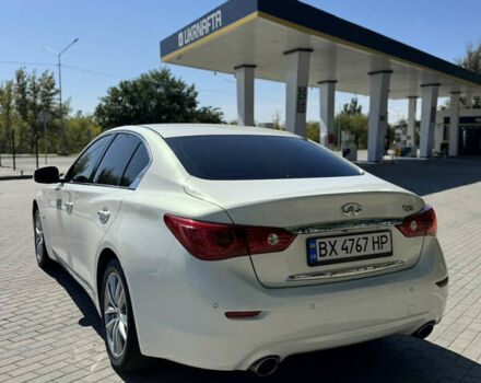 Белый Инфинити Q50, объемом двигателя 2.14 л и пробегом 250 тыс. км за 14500 $, фото 4 на Automoto.ua