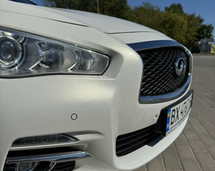 Белый Инфинити Q50, объемом двигателя 2.14 л и пробегом 250 тыс. км за 14500 $, фото 13 на Automoto.ua