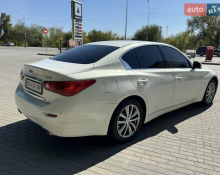 Белый Инфинити Q50, объемом двигателя 2.14 л и пробегом 250 тыс. км за 14500 $, фото 6 на Automoto.ua