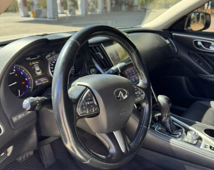 Белый Инфинити Q50, объемом двигателя 2.14 л и пробегом 250 тыс. км за 14500 $, фото 18 на Automoto.ua