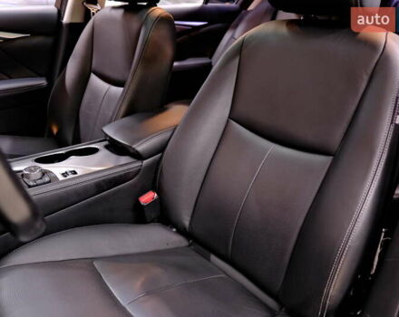 Белый Инфинити Q50, объемом двигателя 2.2 л и пробегом 150 тыс. км за 13900 $, фото 28 на Automoto.ua