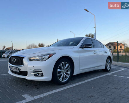 Белый Инфинити Q50, объемом двигателя 1.99 л и пробегом 118 тыс. км за 14500 $, фото 1 на Automoto.ua