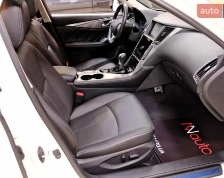 Белый Инфинити Q50, объемом двигателя 2.2 л и пробегом 150 тыс. км за 13900 $, фото 43 на Automoto.ua