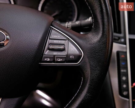 Белый Инфинити Q50, объемом двигателя 2.2 л и пробегом 150 тыс. км за 13900 $, фото 19 на Automoto.ua