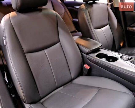 Белый Инфинити Q50, объемом двигателя 2.2 л и пробегом 150 тыс. км за 13900 $, фото 44 на Automoto.ua