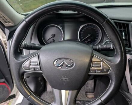 Белый Инфинити Q50, объемом двигателя 2.14 л и пробегом 190 тыс. км за 13300 $, фото 10 на Automoto.ua