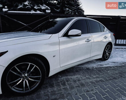 Білий Інфініті Q50, об'ємом двигуна 3.7 л та пробігом 150 тис. км за 16300 $, фото 13 на Automoto.ua