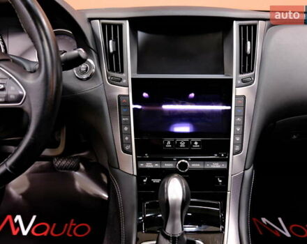 Белый Инфинити Q50, объемом двигателя 2.2 л и пробегом 150 тыс. км за 13900 $, фото 18 на Automoto.ua