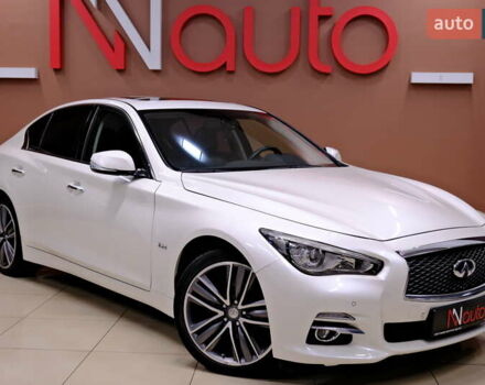 Белый Инфинити Q50, объемом двигателя 2.2 л и пробегом 150 тыс. км за 13900 $, фото 4 на Automoto.ua