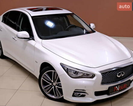 Белый Инфинити Q50, объемом двигателя 2.2 л и пробегом 150 тыс. км за 13900 $, фото 5 на Automoto.ua