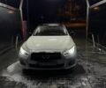 Белый Инфинити Q50, объемом двигателя 2 л и пробегом 130 тыс. км за 13000 $, фото 1 на Automoto.ua