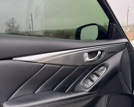 Білий Інфініті Q50, об'ємом двигуна 2.14 л та пробігом 225 тис. км за 13333 $, фото 7 на Automoto.ua