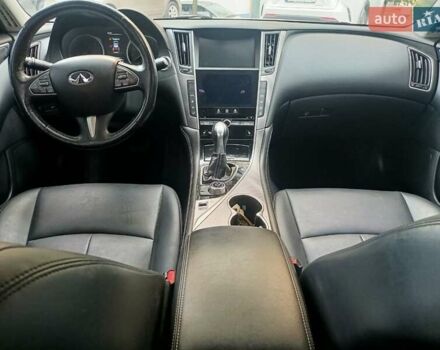 Белый Инфинити Q50, объемом двигателя 3.7 л и пробегом 84 тыс. км за 17200 $, фото 12 на Automoto.ua