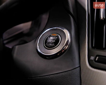 Белый Инфинити Q50, объемом двигателя 2.2 л и пробегом 150 тыс. км за 13900 $, фото 23 на Automoto.ua