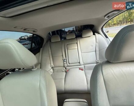 Белый Инфинити Q50, объемом двигателя 3.7 л и пробегом 185 тыс. км за 14300 $, фото 3 на Automoto.ua