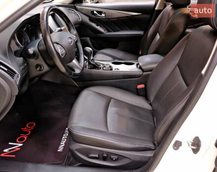 Белый Инфинити Q50, объемом двигателя 2.2 л и пробегом 150 тыс. км за 13900 $, фото 26 на Automoto.ua