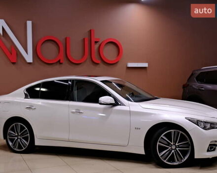 Белый Инфинити Q50, объемом двигателя 2.2 л и пробегом 150 тыс. км за 13900 $, фото 7 на Automoto.ua