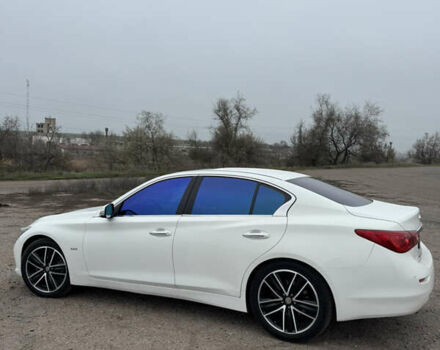 Білий Інфініті Q50, об'ємом двигуна 2.14 л та пробігом 225 тис. км за 13333 $, фото 4 на Automoto.ua