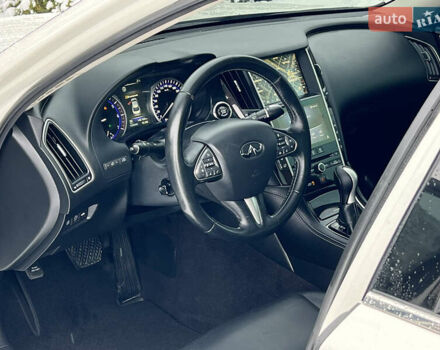 Білий Інфініті Q50, об'ємом двигуна 2.14 л та пробігом 140 тис. км за 14800 $, фото 18 на Automoto.ua